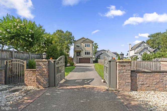 370 Magothy Rd