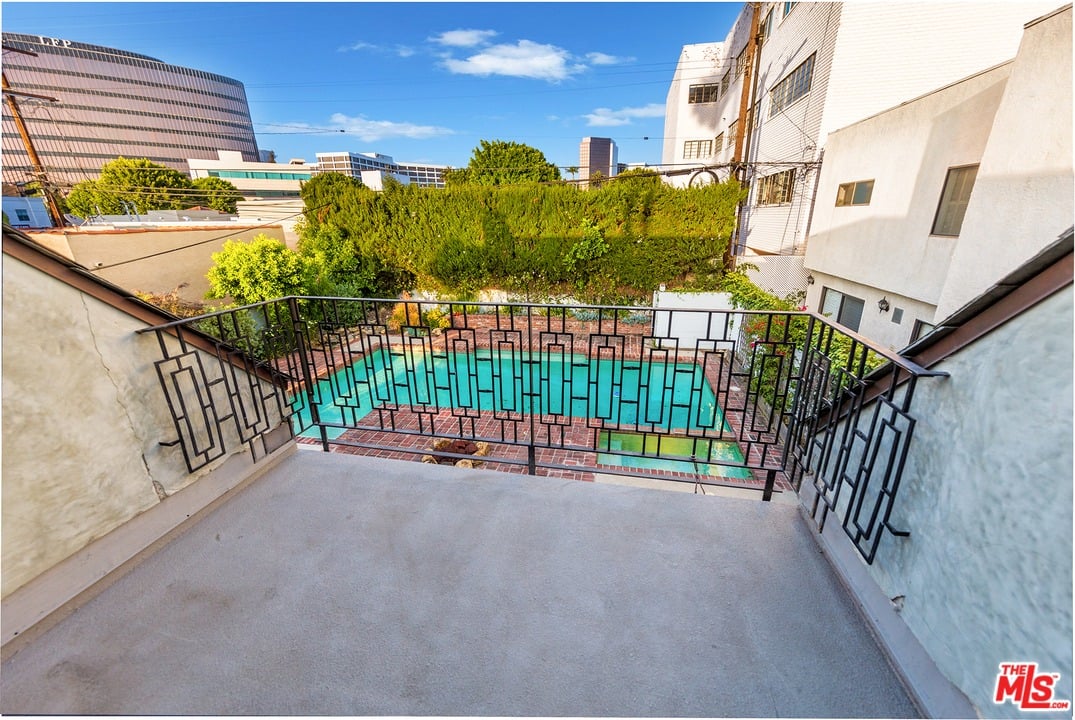 226 Le Doux Rd