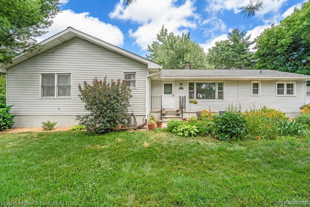 6456 Paramus	