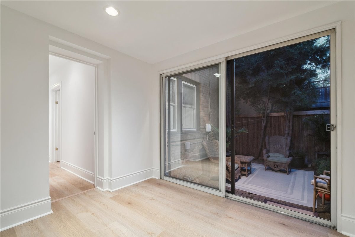 Executive Rental in Forest Hill