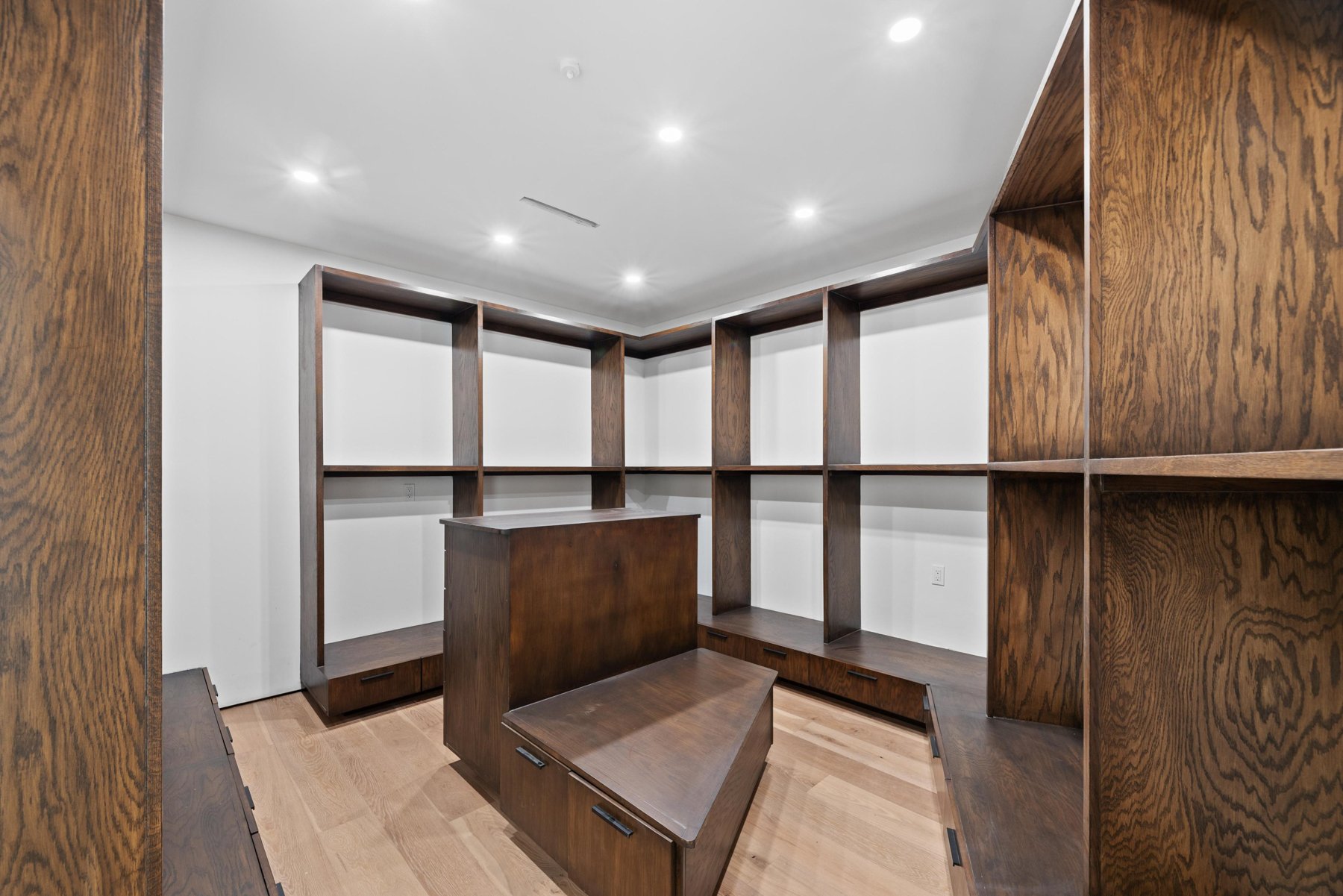 726 Howard St, Marina Del Rey