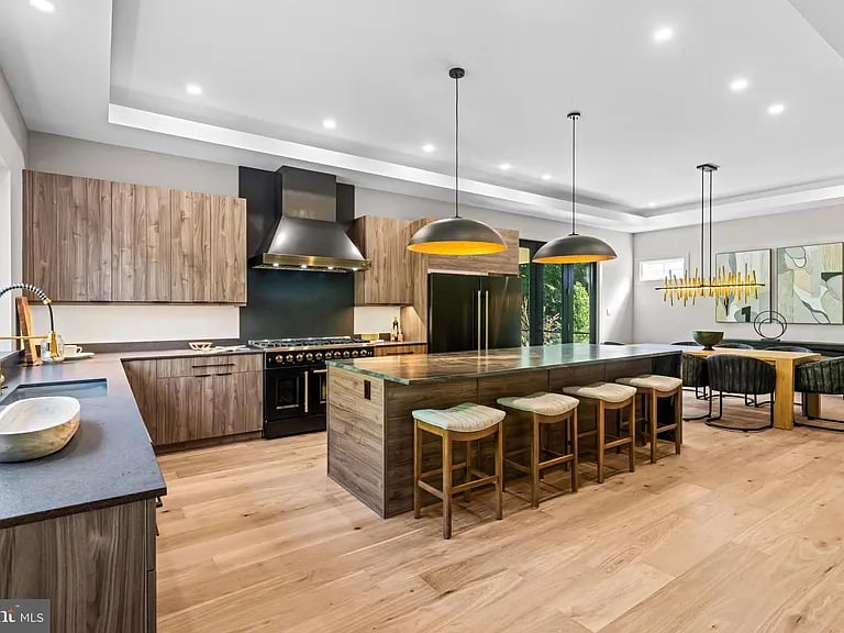 319 E Central Ave, Moorestown, NJ 08057