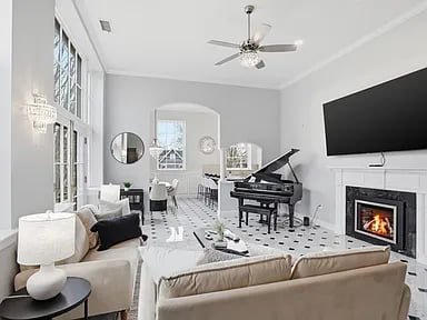 83 Church St APT 15