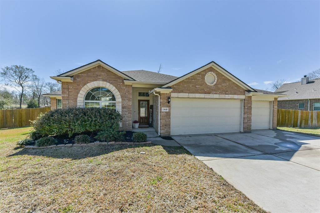 23645 Spring Branch Trl