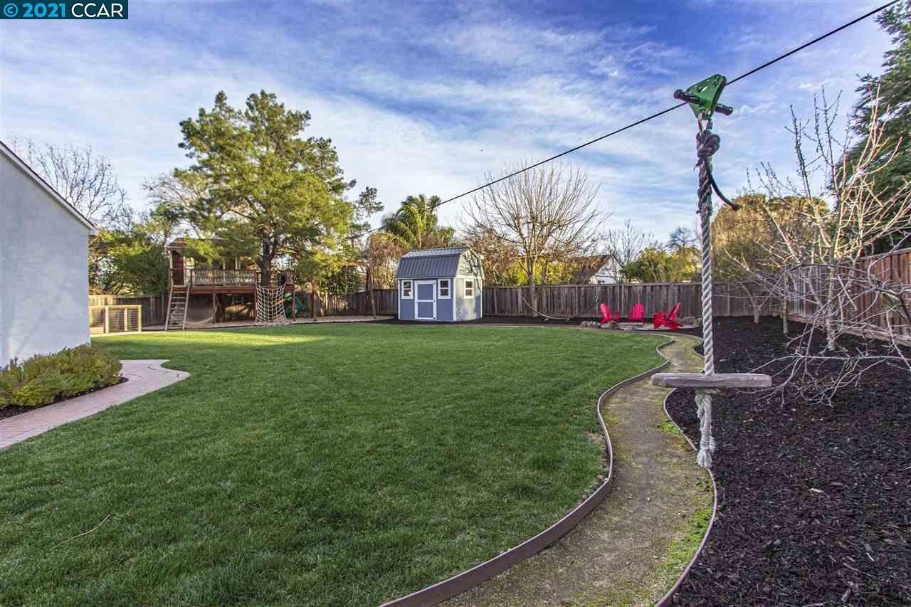 8 Foothill Park Ter