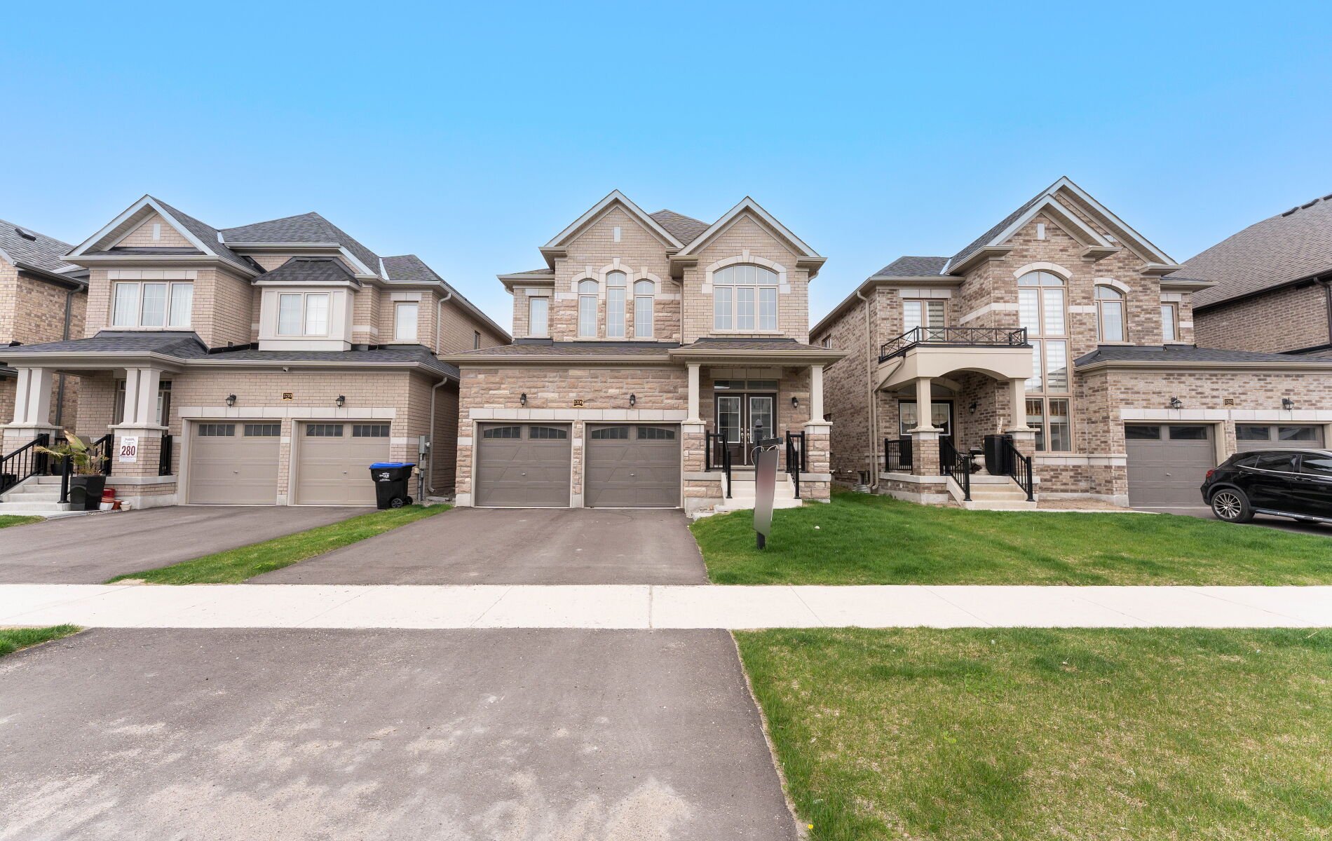 1206 Corby Way