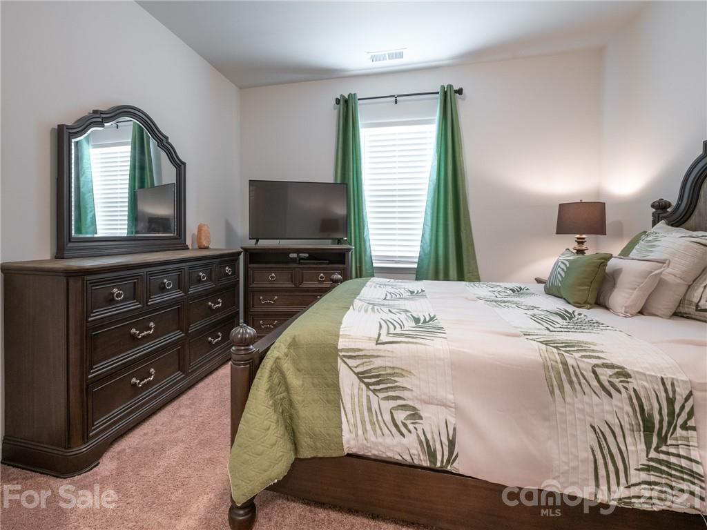 1223 Kent Downs Ave #62