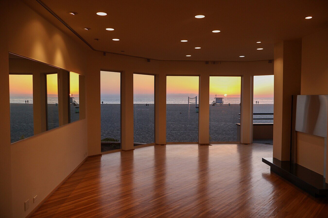 3505 Ocean Front Walk