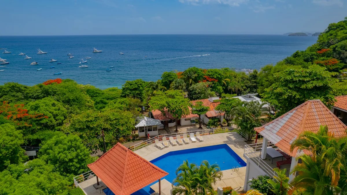 Ocean and Sunset View Villa