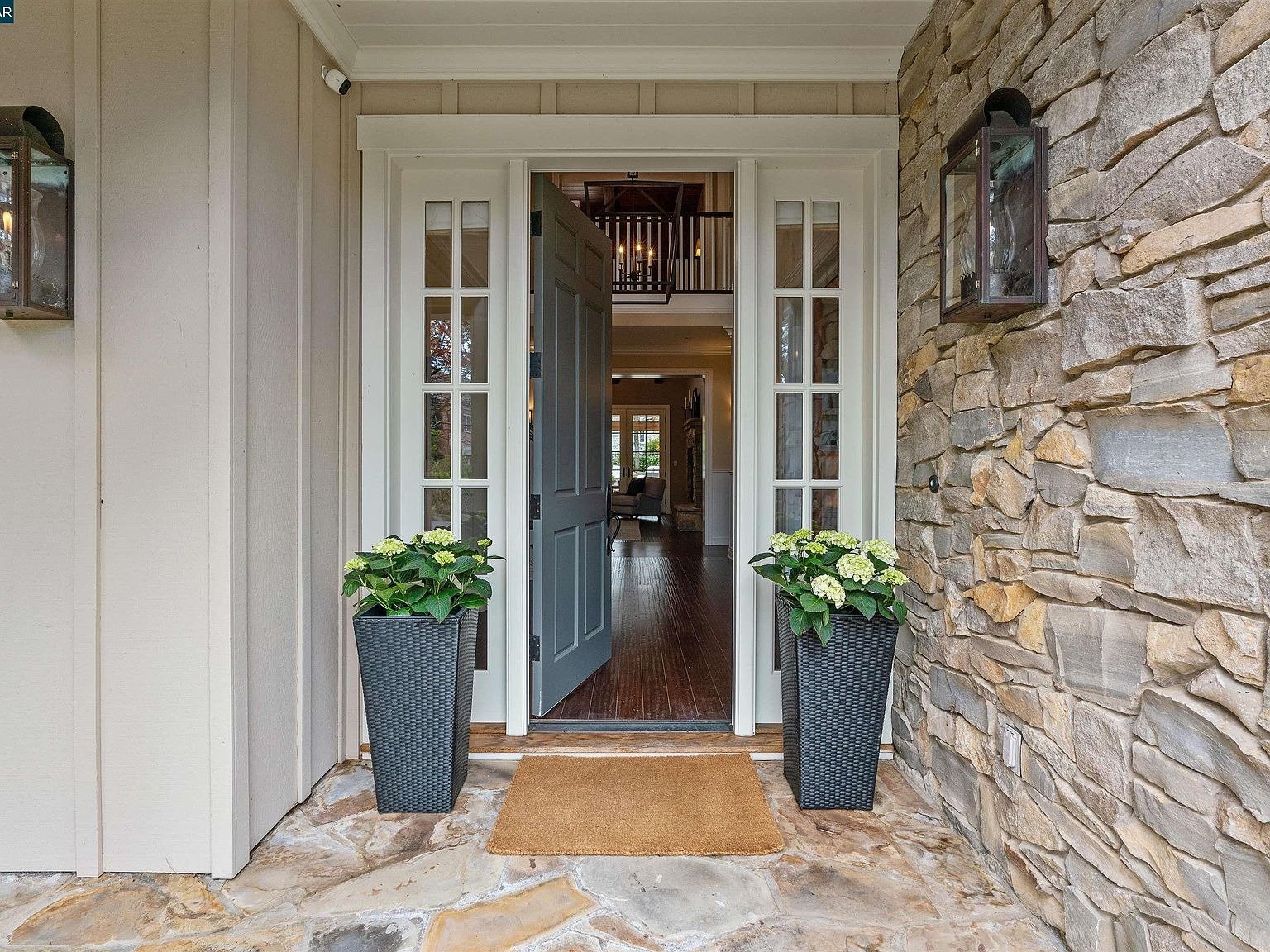 56 Hidden Oaks Dr