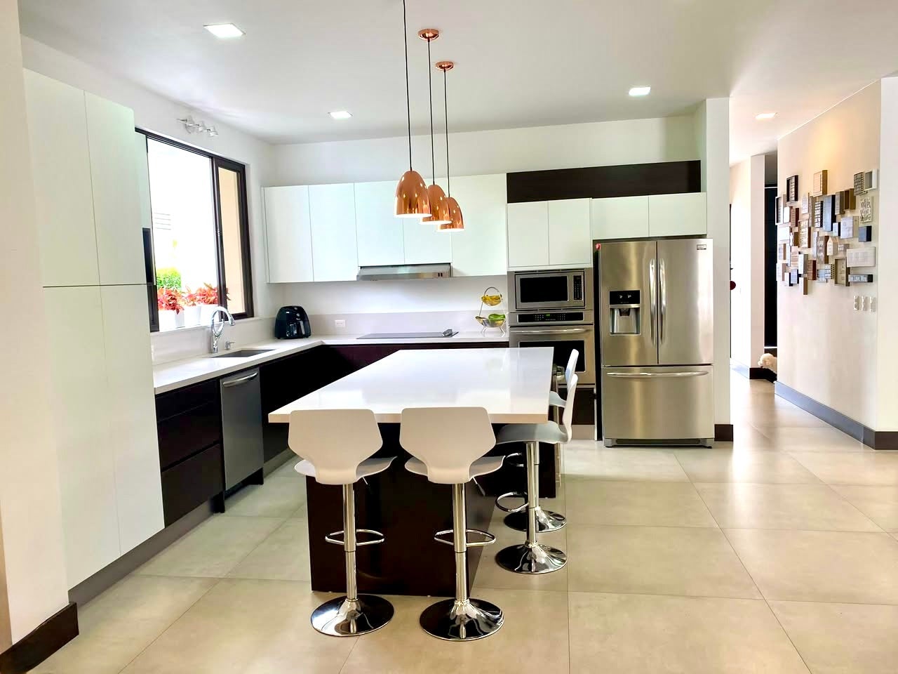 Contemporary Solar Smart Home, Santa Ana, San Jose
