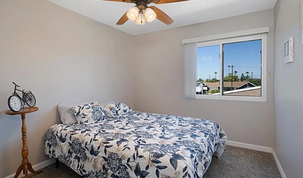 5676  Chateau Dr San Diego, CA