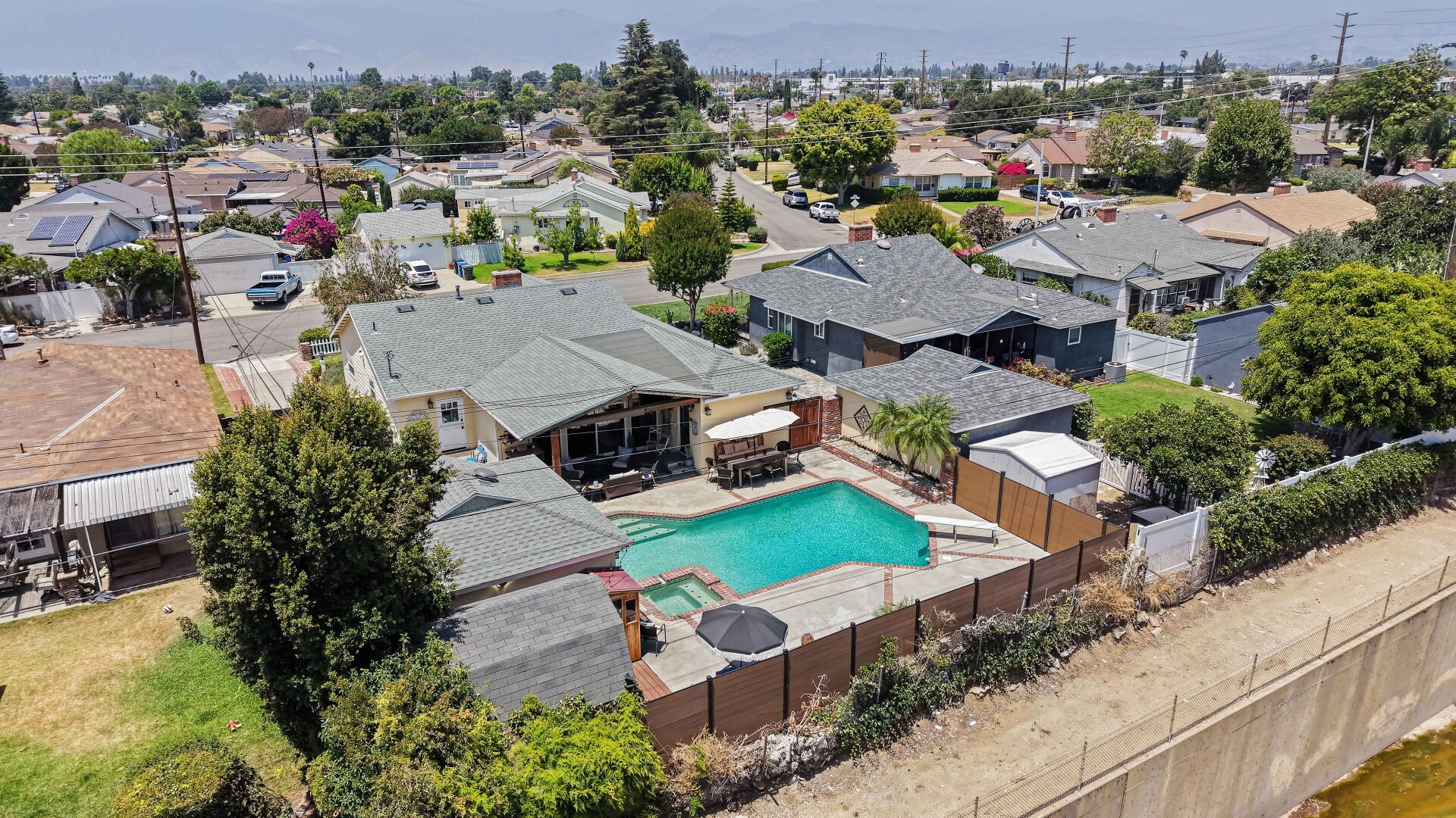 1720 E Walnut Creek Parkway