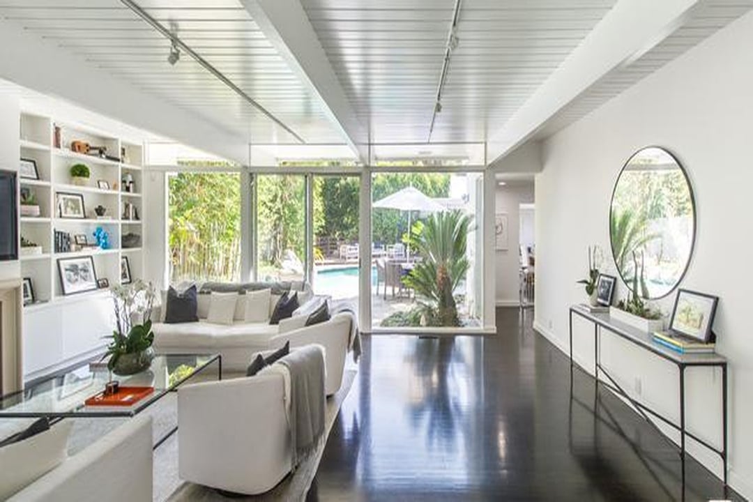 Villa Pristine
