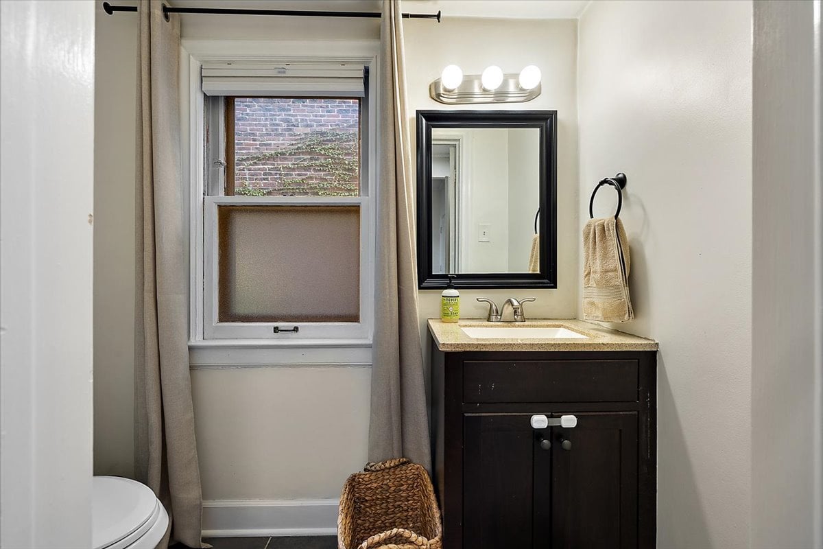 18214 Parkside Street