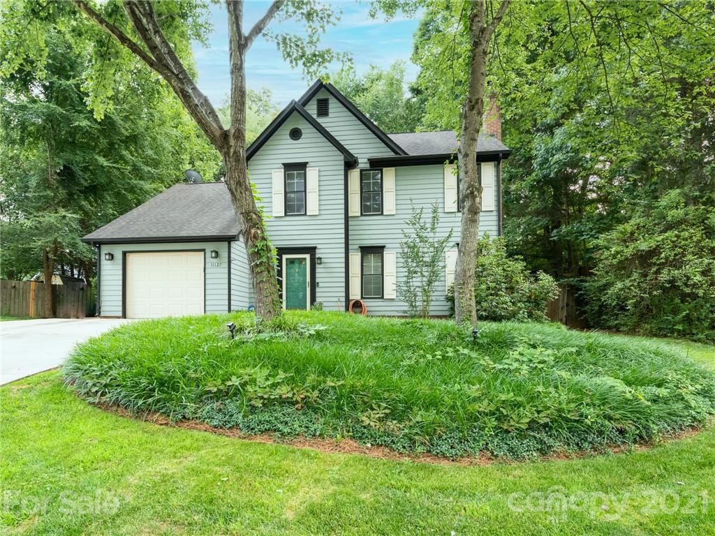 11127 Berkley Square Ln