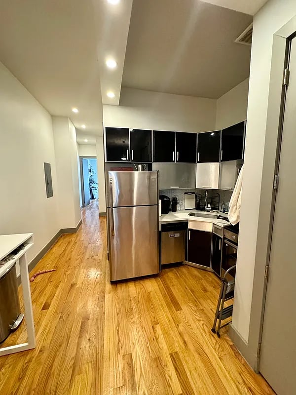 76 George St 1R