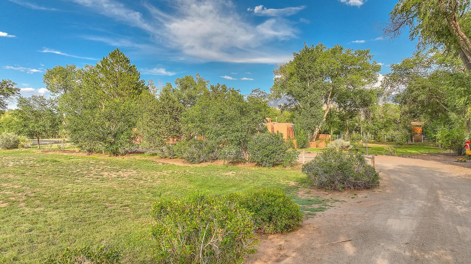 5910 Corrales Rd