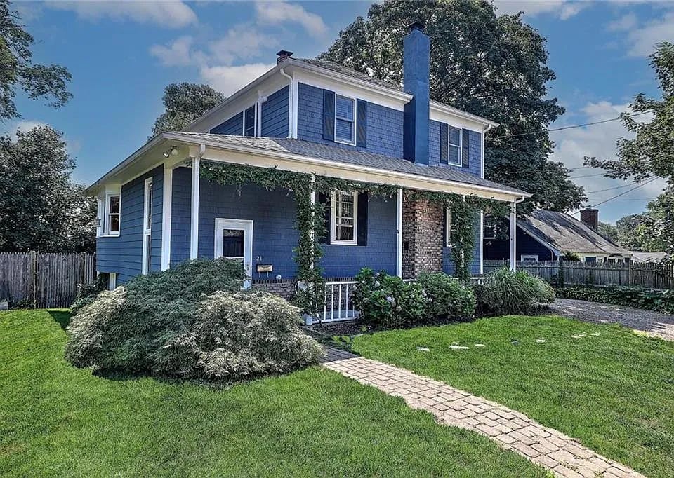21 Carpenter Ave