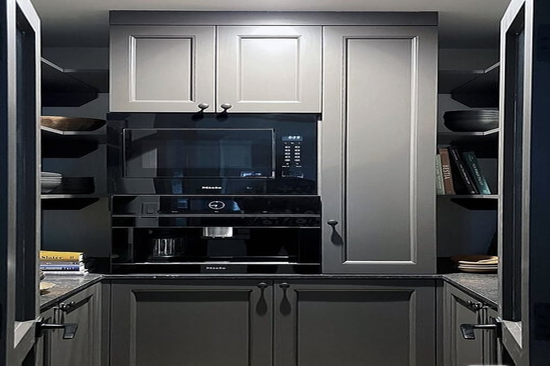 Nova Pavilion, El Cerrito Pl, 90068