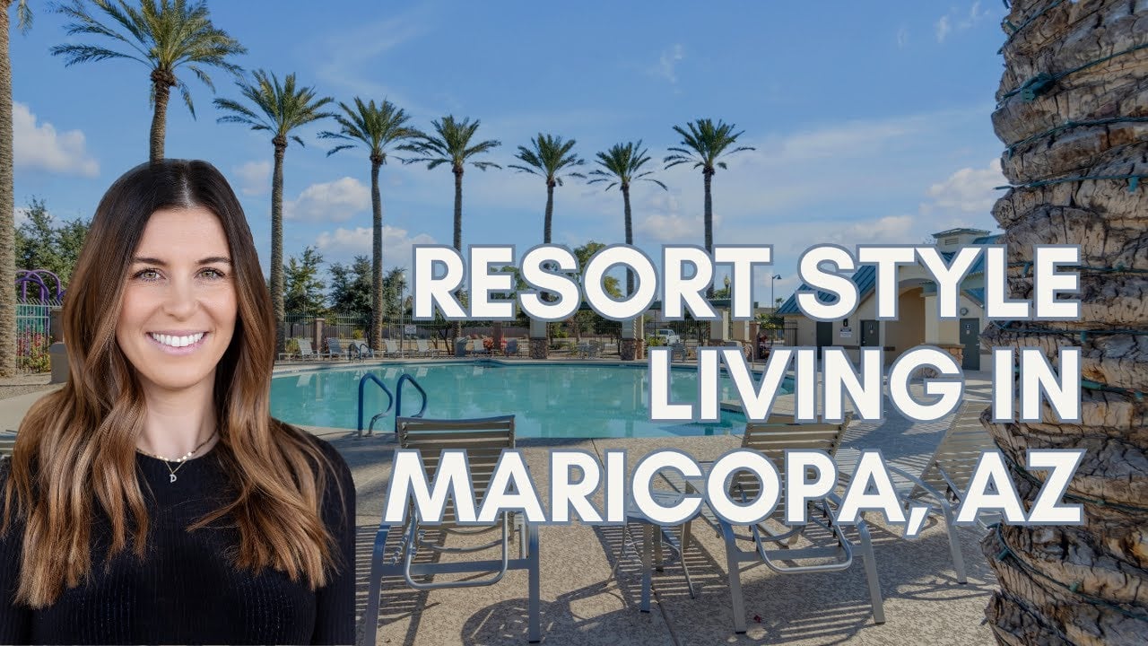 Live Near the Golf Course in Cobblestone Farms, Maricopa!