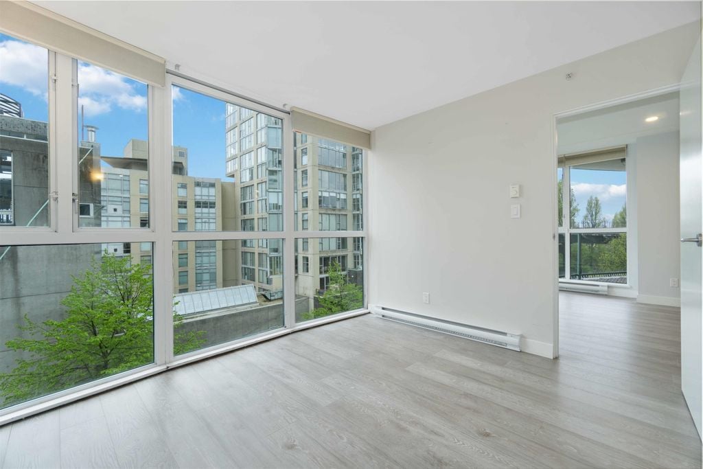 907 Beach Ave, #602