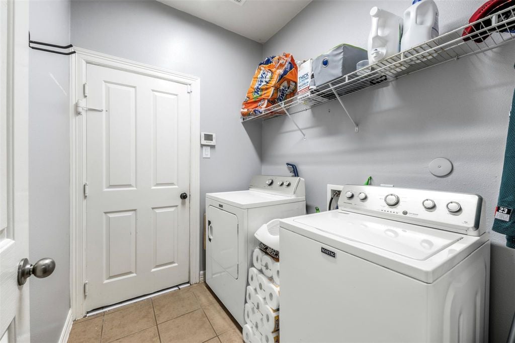3011 Douglas Creek Ln