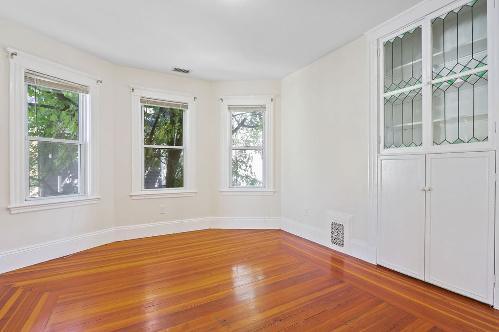 Spacious & Sundrenched In Savin Hill