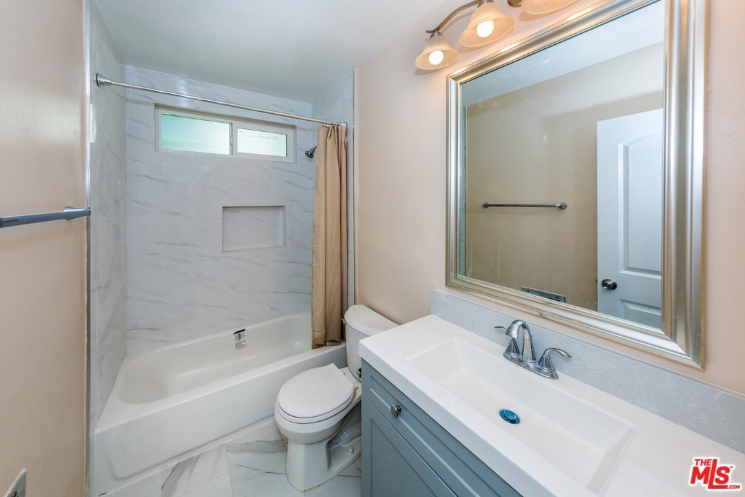 1032 S Bedford St #3