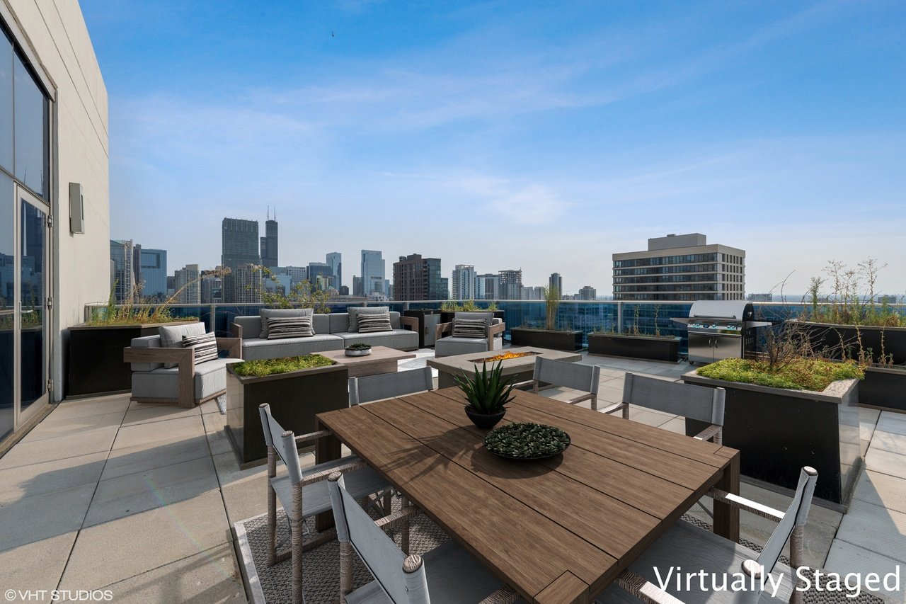 110 W Superior St #2701