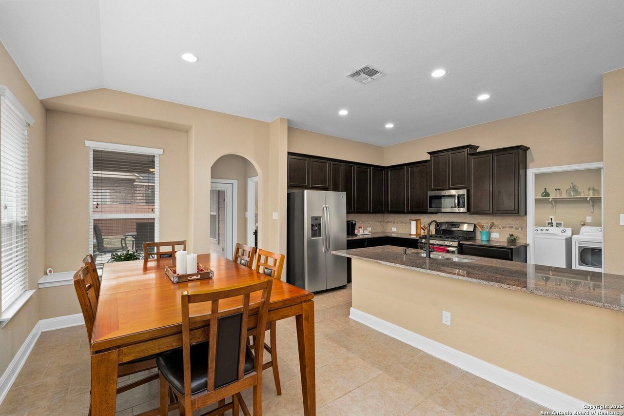 12542 Hillside Ranch