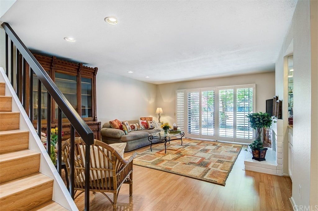 925 Van Ness Ct