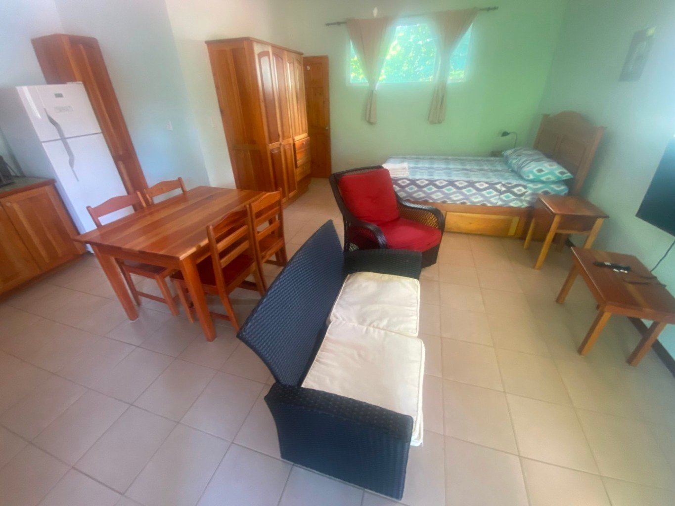 Turnkey Investment Property Near Playa Tortuga – Income-Generating Opportunity in Ojochal