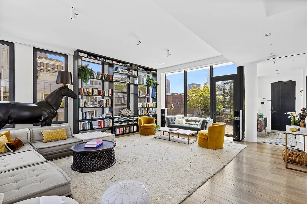 15 Renwick St, #PH2