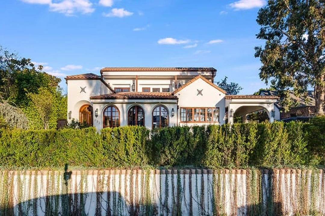 Manor Eminence