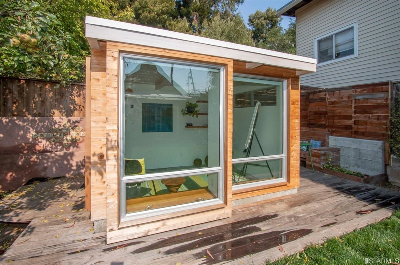 38 Lippard Avenue