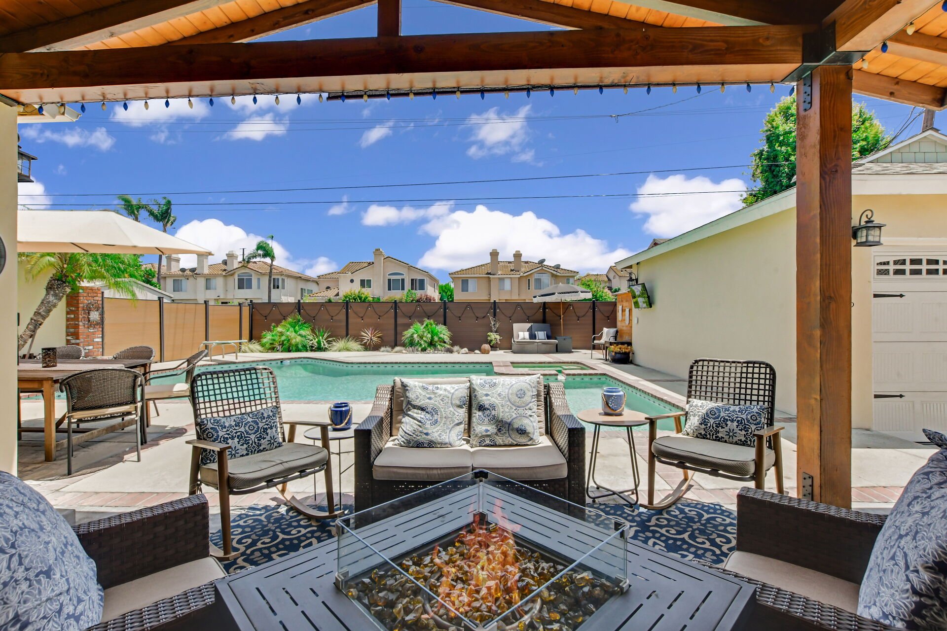 1720 E Walnut Creek Parkway