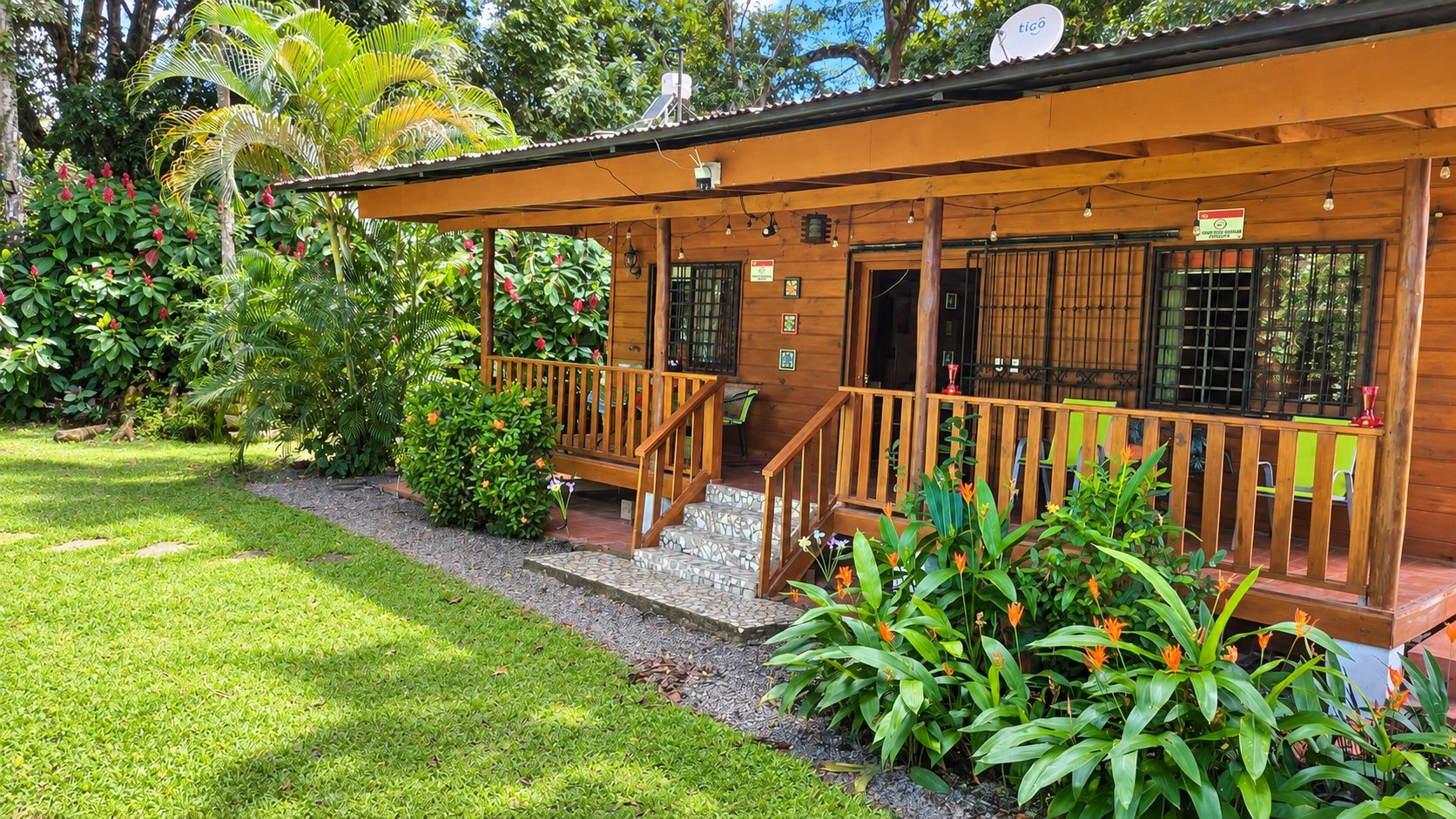 Riverside Cabin in Uvita | 0.98-Acre Estate with Room to Expand