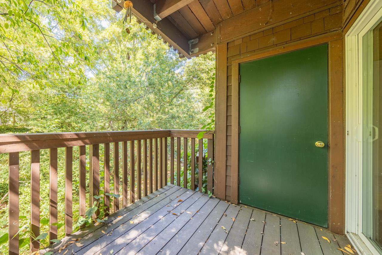 84 Madrone Ave #20