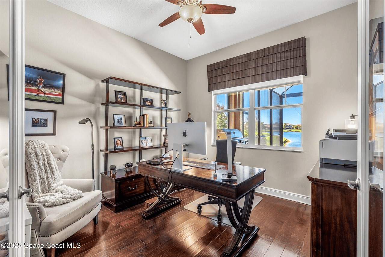 3077 Cortona Dr