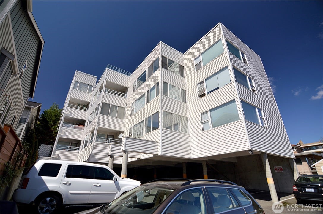 3910 Whitman Avenue N #12