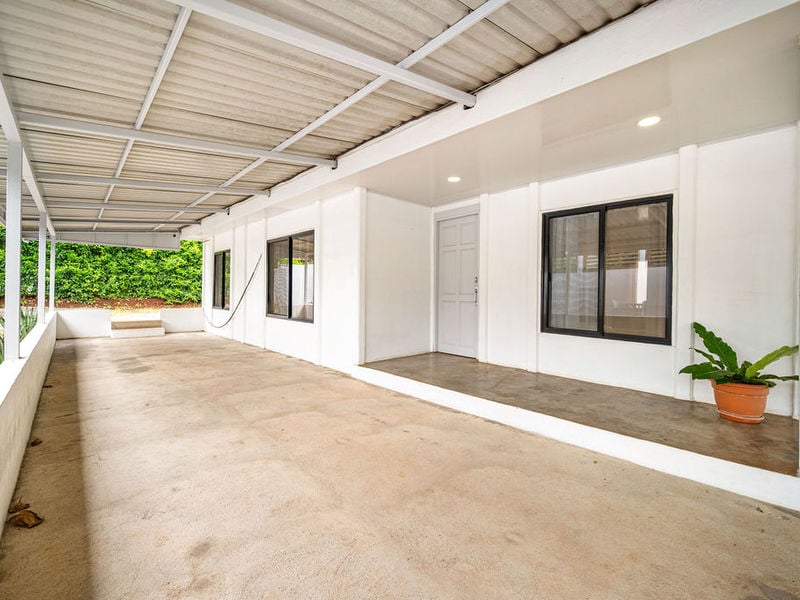 Charming 3 bed Home in a Peaceful Neighborhood