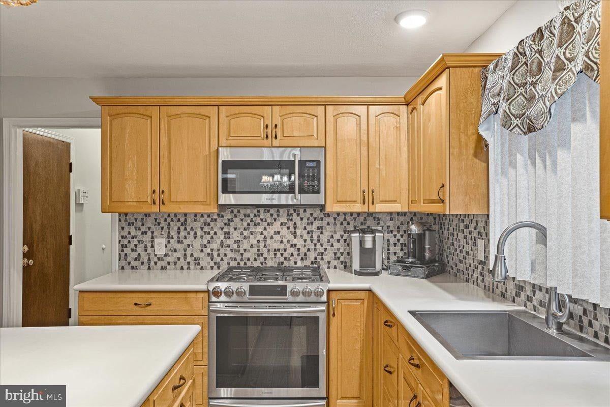 11 Canvasback Rd