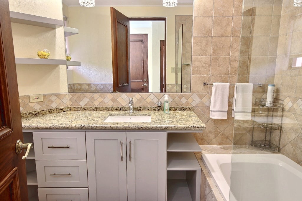 Bougainvillea 4211 | Ocean-View 3-Bedroom Condo with Zero Steps in Reserva Conchal