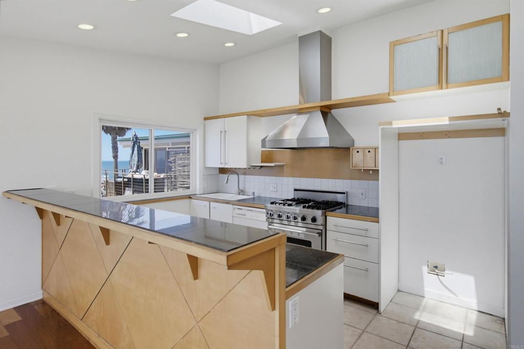 1660-62 Neptune Ave