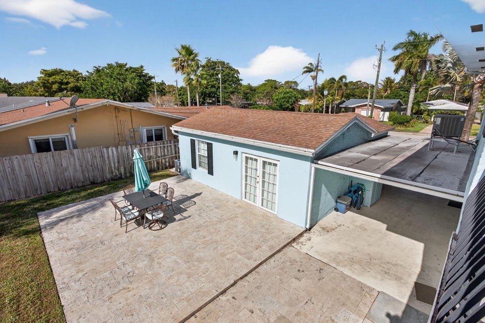 736 NE 34th Court, Oakland Park