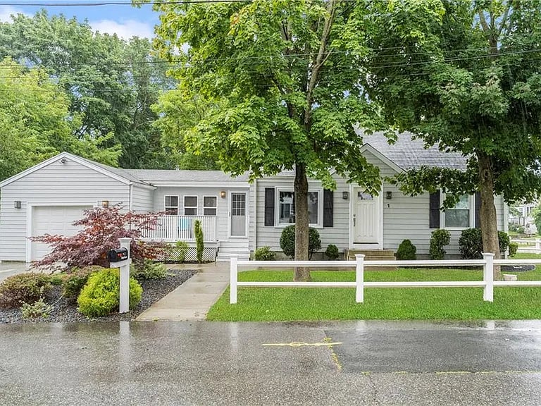 1 Packard Ave
