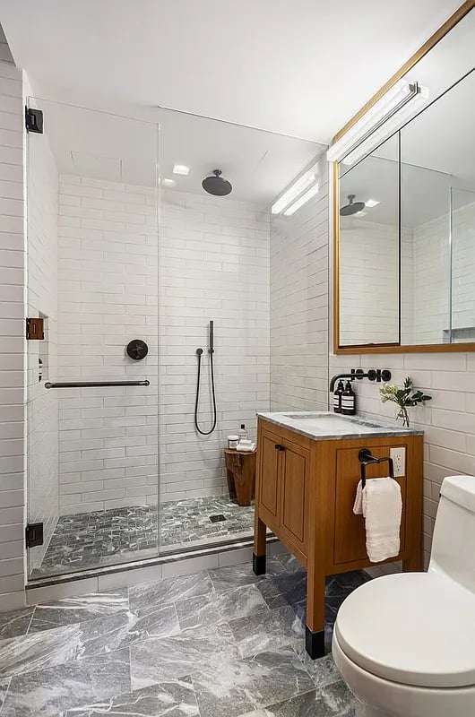 36 Bleecker Street, 3D