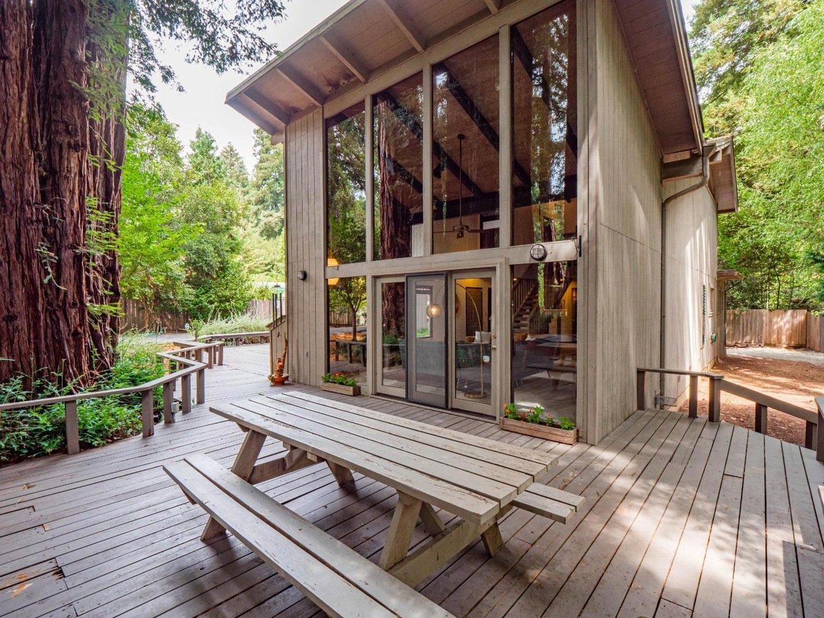 251 Sunnycroft Rd