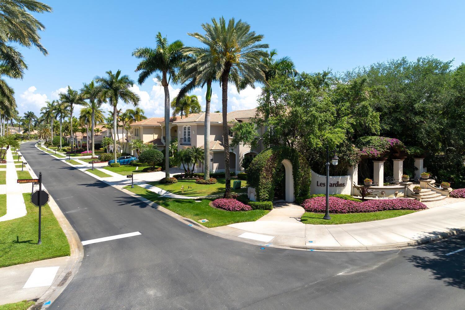 538 Les Jardin Dr